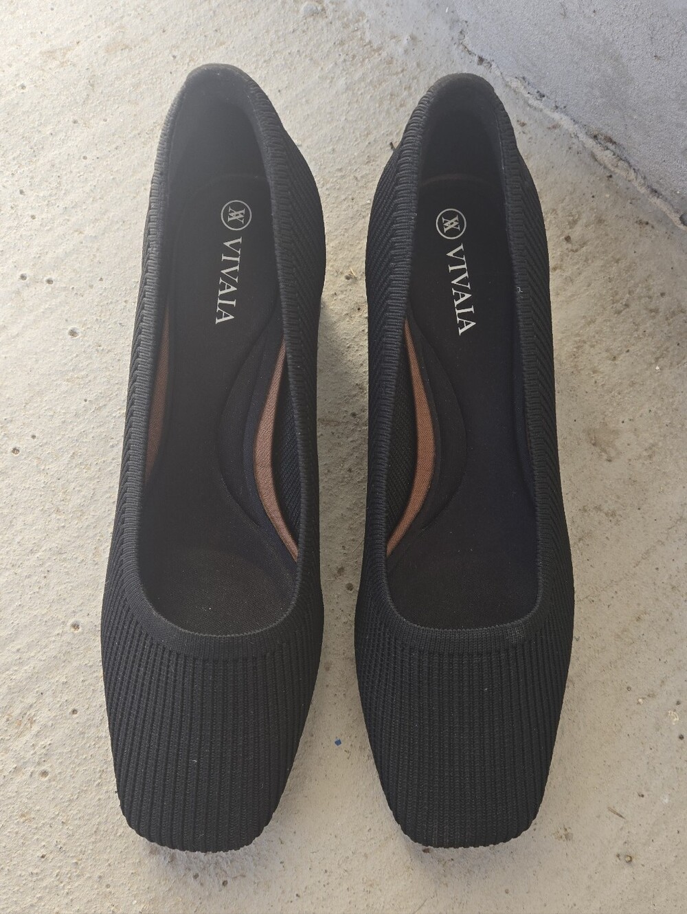 Vivaia Black Knit Block Heel Pumps - Comfortable Everyday Heels - Picture 3 of 9